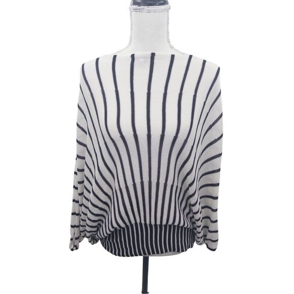 See and be seen short sleeve knit light weight sweater size medium - Picture 2 of 7